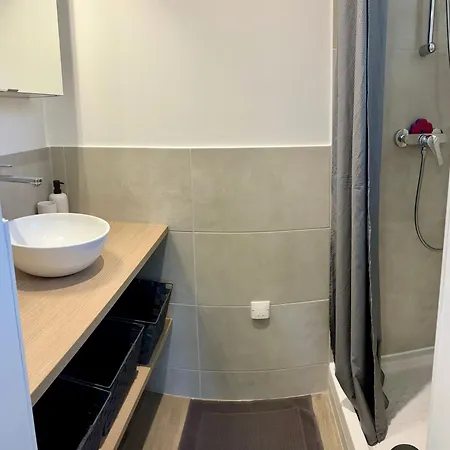 Penzion Dans Maison Bordelaise 7 Jours Minimum